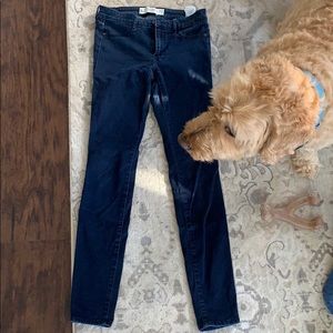 (Dog not included) size 4L A&F blue jeggings